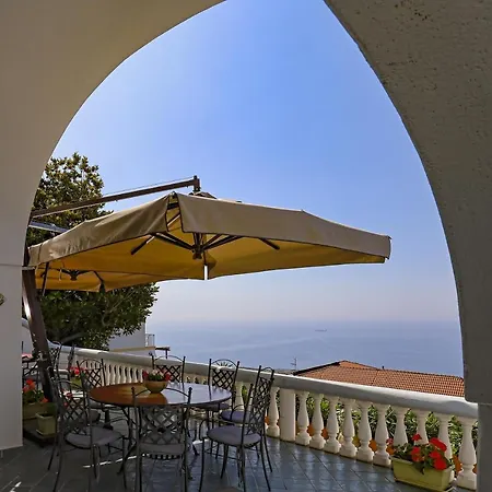 Villa Elena *