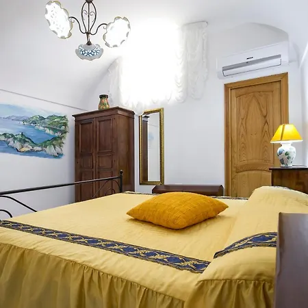 Elena Conca dei Marini