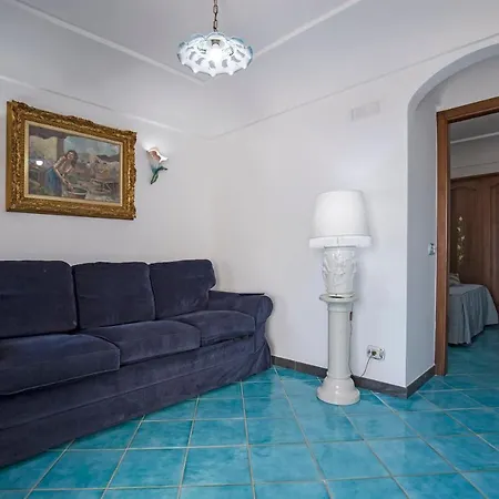 Elena Villa Conca dei Marini