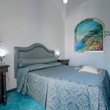 Elena Conca dei Marini