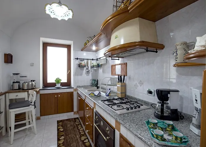 Elena קונקה דיי מריני