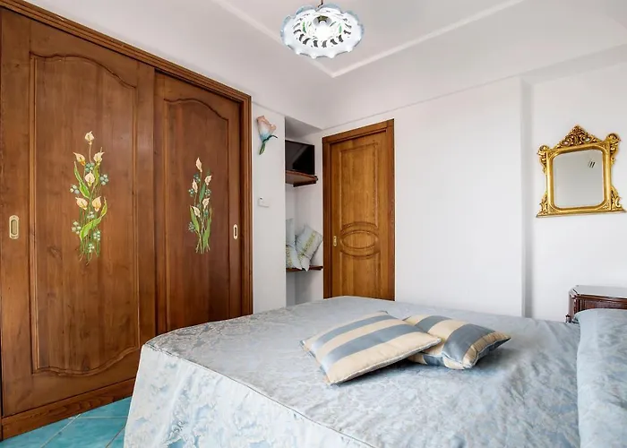 Elena * קונקה דיי מריני