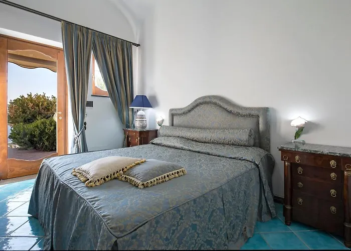 Elena קונקה דיי מריני